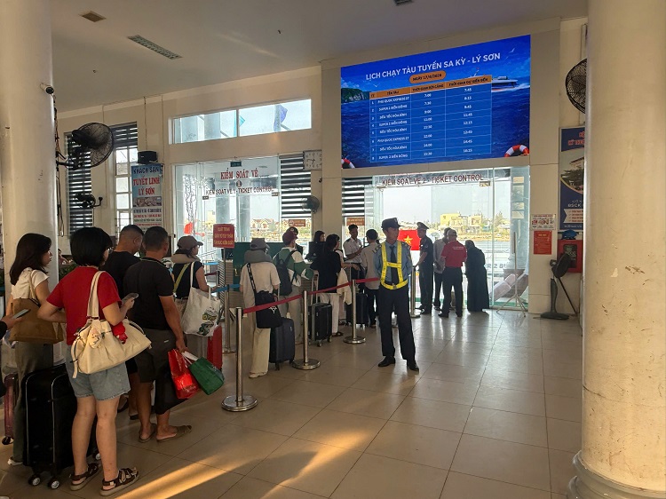 Vé tàu Sa Kỳ - Lý Sơn Phú Quốc Express 27